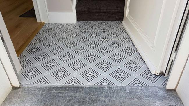 La Madeleine Rosalie 20X20