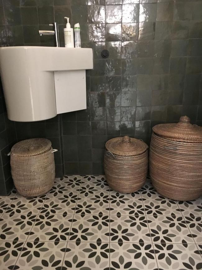 La Madeleine Lyla Noir 20X20